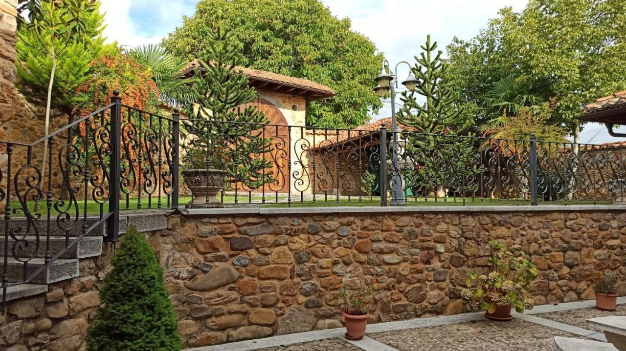 Palacio Del Conde De Rebolledo Villaviciosa de la Ribera Exteriér fotografie