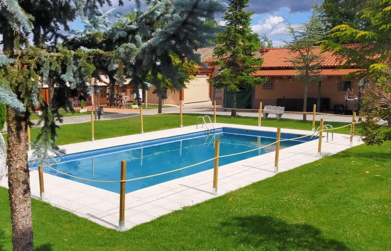 Palacio Del Conde De Rebolledo Villaviciosa de la Ribera Exteriér fotografie