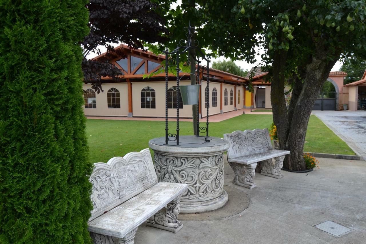 Palacio Del Conde De Rebolledo Villaviciosa de la Ribera Exteriér fotografie