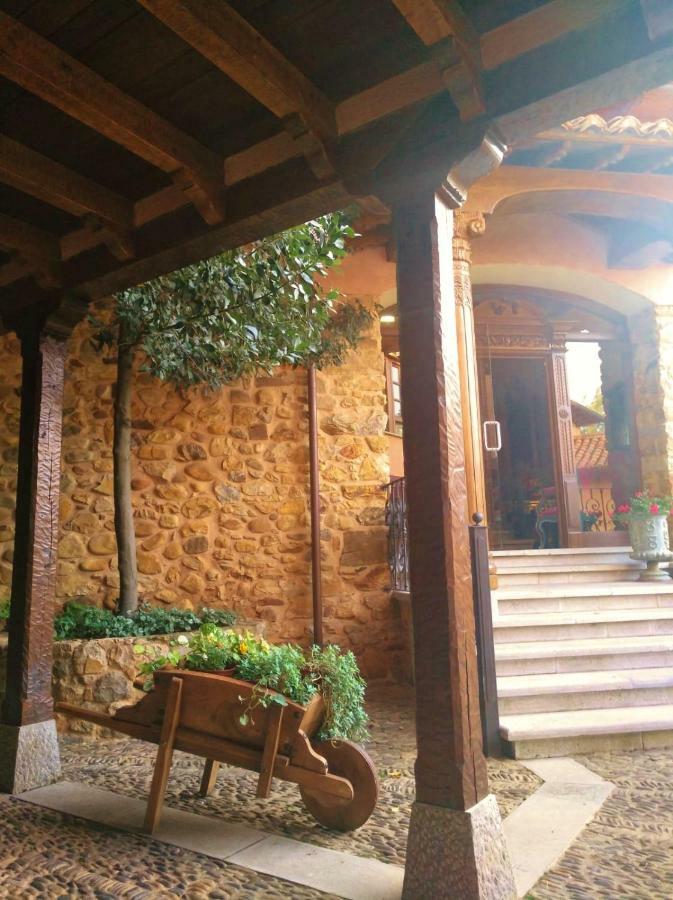 Palacio Del Conde De Rebolledo Villaviciosa de la Ribera Exteriér fotografie