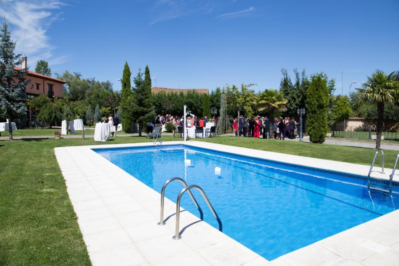 Palacio Del Conde De Rebolledo Villaviciosa de la Ribera Exteriér fotografie